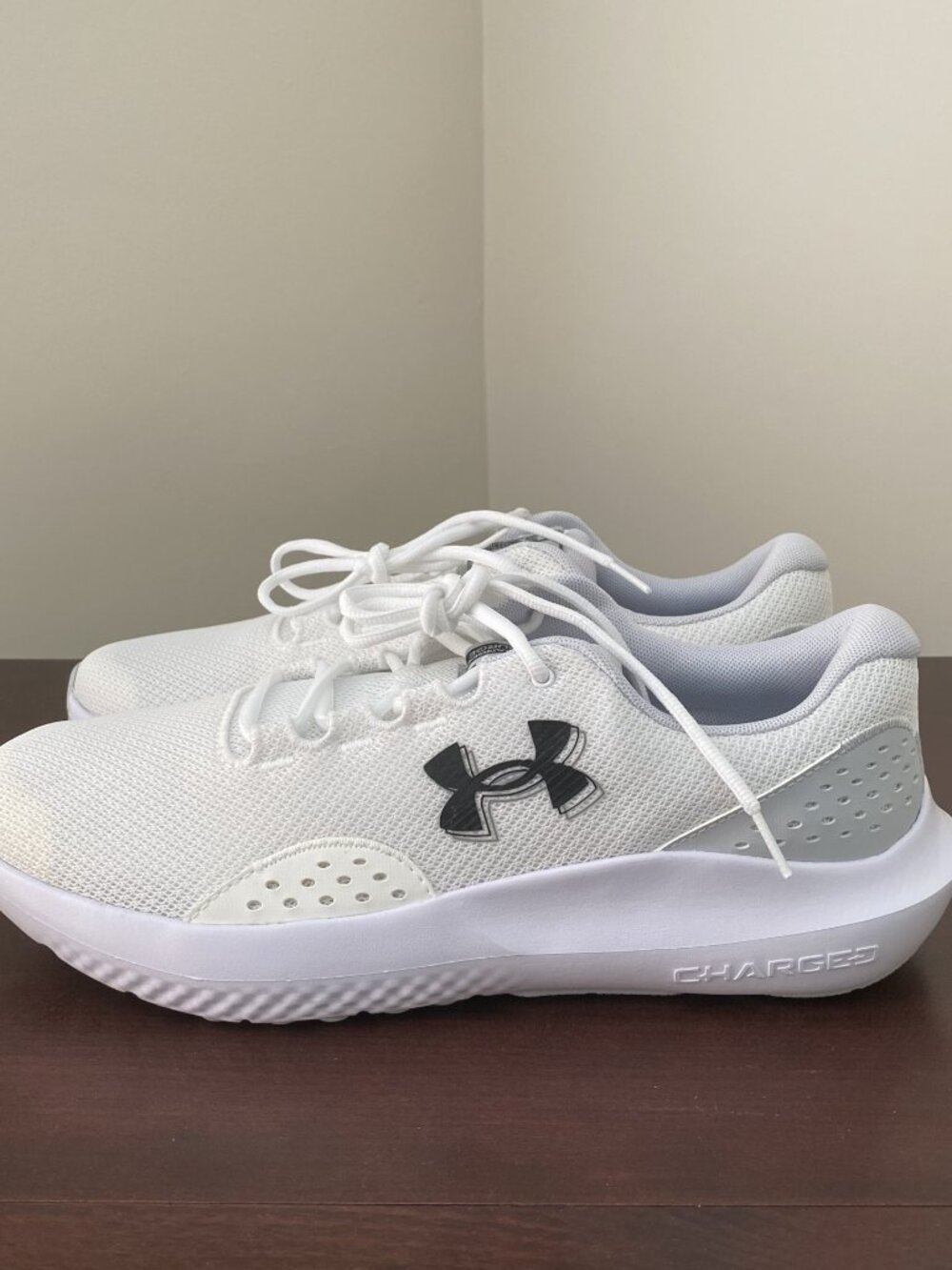 Under Armour Charged Surge 4 Running Shoes NIB - Picture 11 of 15
